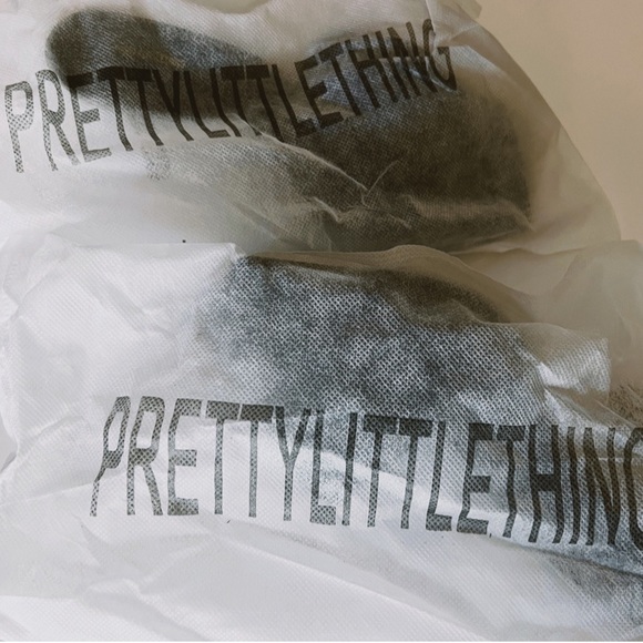 PrettyLittleThing Black Wide Fit Ruched Square Toe Heeled Mules Size US 8 - Picture 8 of 8